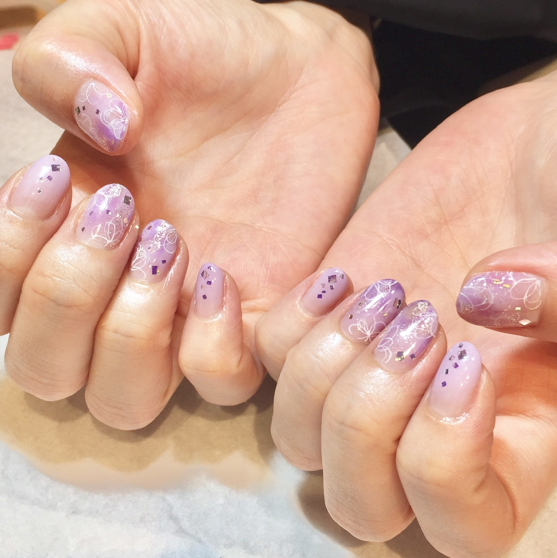 大人女性におすすめ フラワーネイル5選 Za Za 高田馬場店 美容院 美容室 ヘアサロンならza Za ザザ